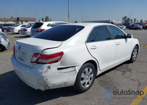 2011 Toyota Camry Le z USA, uszkodzony, nr VIN 4T4BF3EK3BR101033